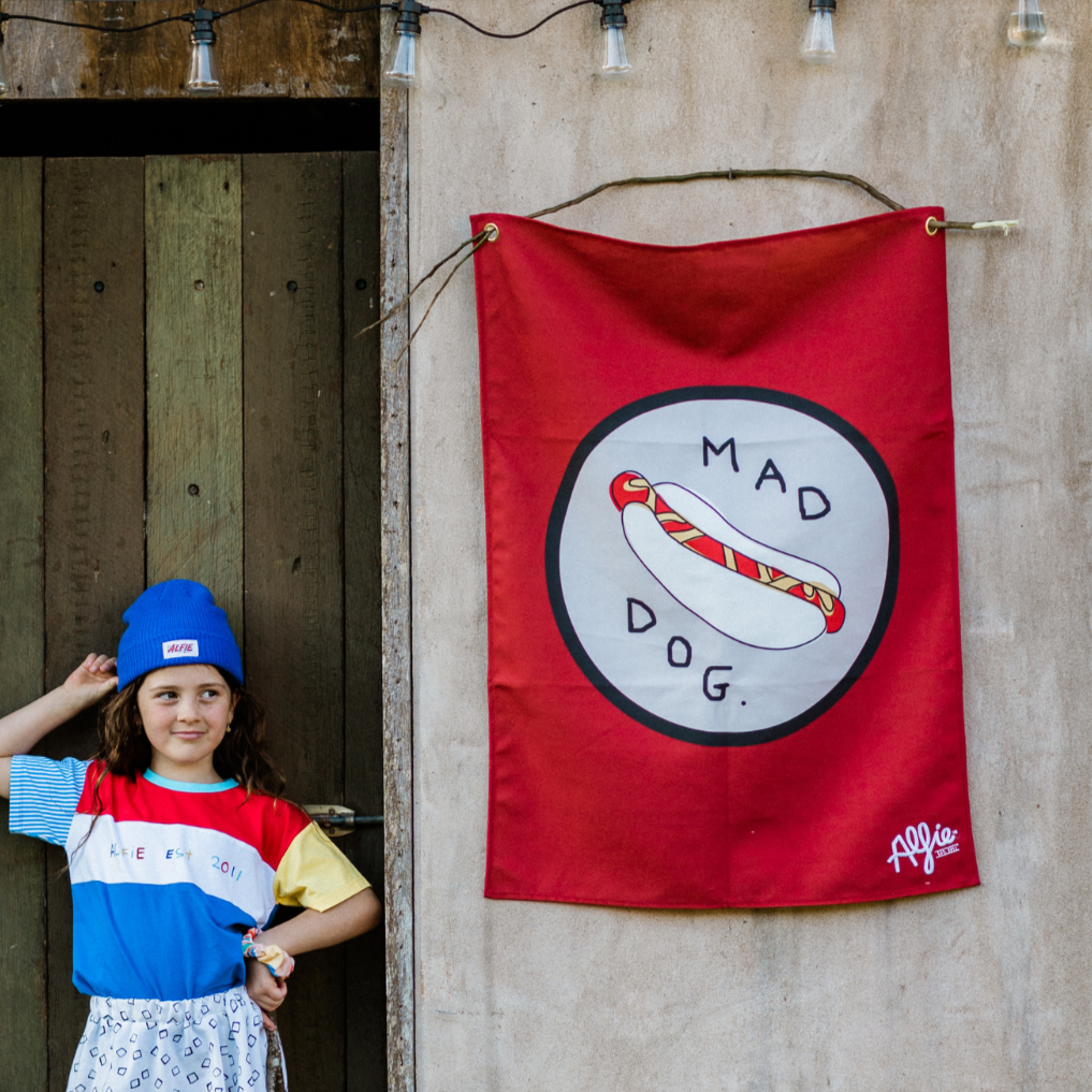 Mad Dog Flag - Red